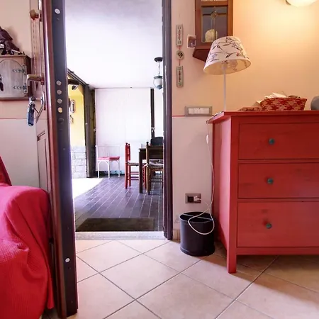 بيت للعطل Il Portico Casa Con Giardino Lago D'orta بيتيناسكو